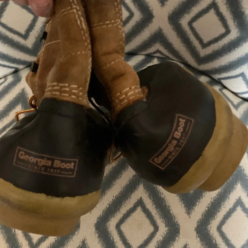 Men's Brown and Black Duck Boots 9M‎ 🌸